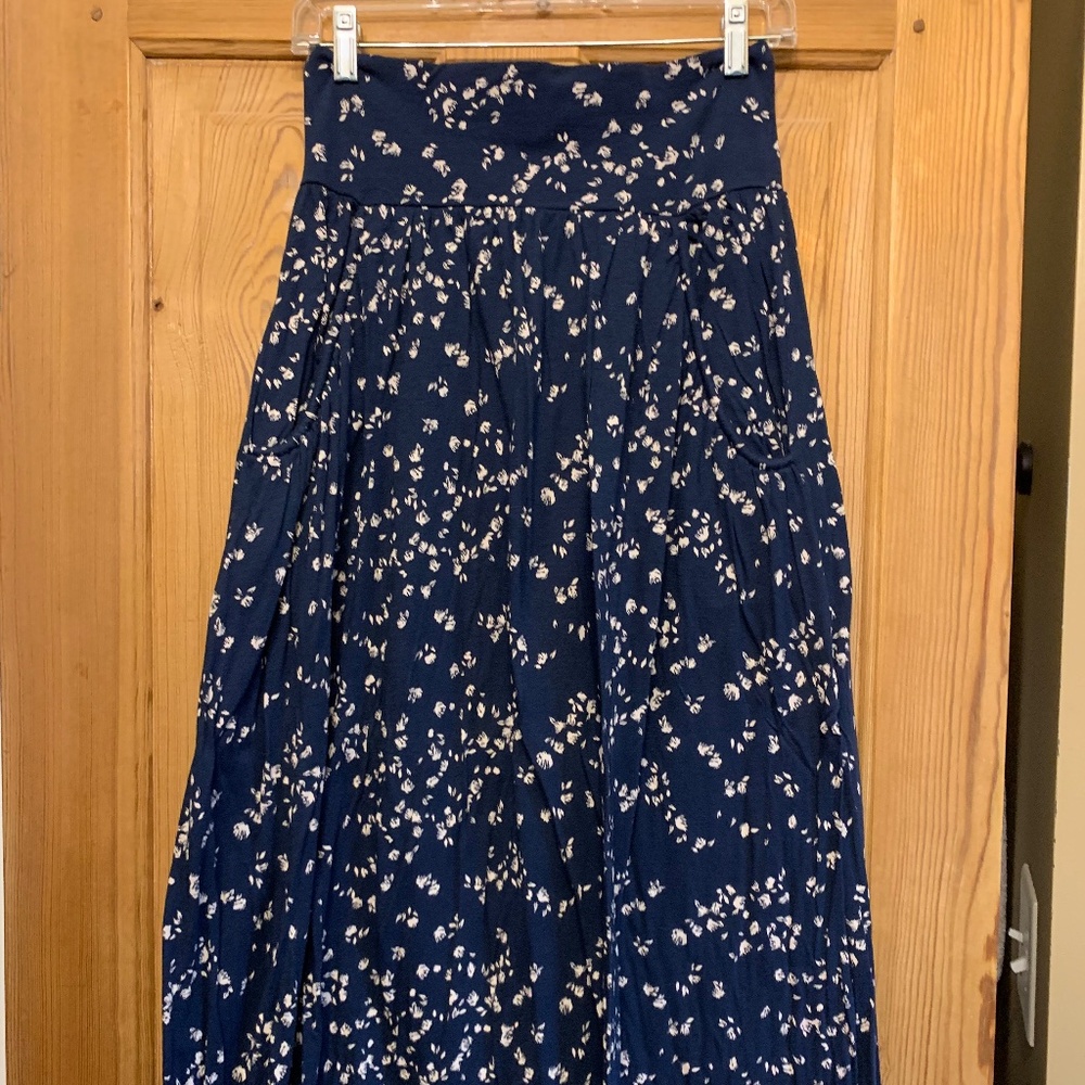 Garnet Hill Navy Floral Maxi Skirt